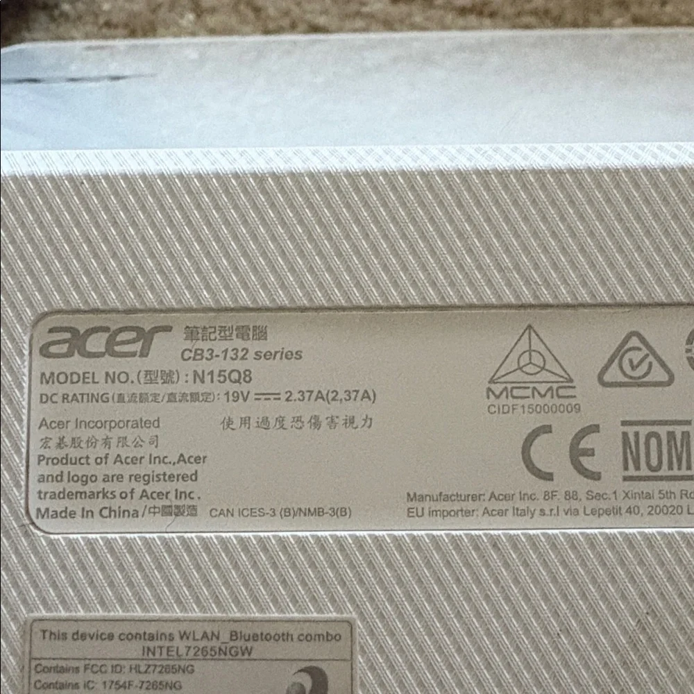 Acer White Chromebook like new CB3-132 Student Lightweight Laptop